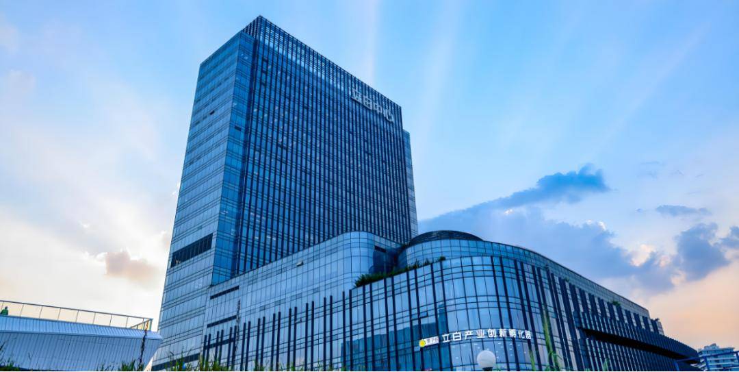 科技集团：从贴牌生产到民族日化龙头澳门新葡京app致敬20年 立白(图3)